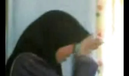 رابطه جنسی با یک دانلود فیلم سوپر مادر و پسر زن جوان و زیبا با صورت جلسه جدول