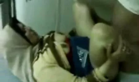 از یوشیکاوا سوپر مادر و دختر زیبا