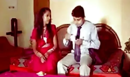 سرگرم کننده بزرگ سوپر سکسی با مادر برای یک مادر مبارک در ایالات متحده آمریکا